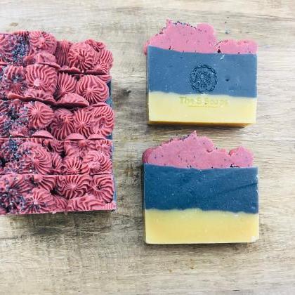 Queen 2be Soap - Natural Soap Bar - Handmade Soap..